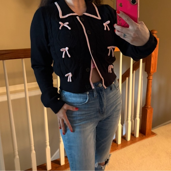 FLaSH SAlE 💕💕💕💕Cute bow cardigan sweater black pink xs small - Picture 3 of 4